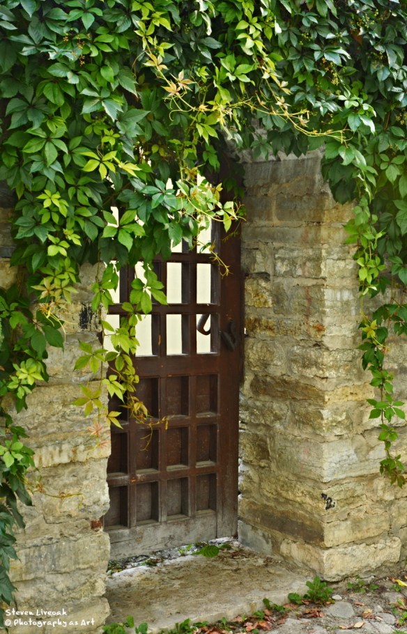 Ivy Gate