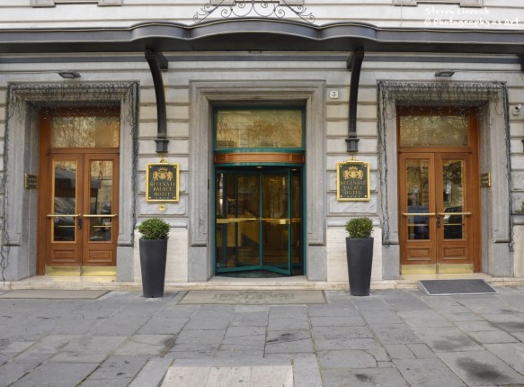 Mecenate Hotel Entry