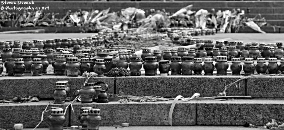 Memorial Candles-Maidan 2 cropped BW